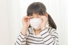 子どもに増えている花粉症…特徴的な症状を見逃さないで